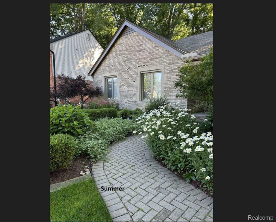 460 Streamview Court Rochester Hills, MI 48309 - Photo 31 of 32 Gallery Image 31