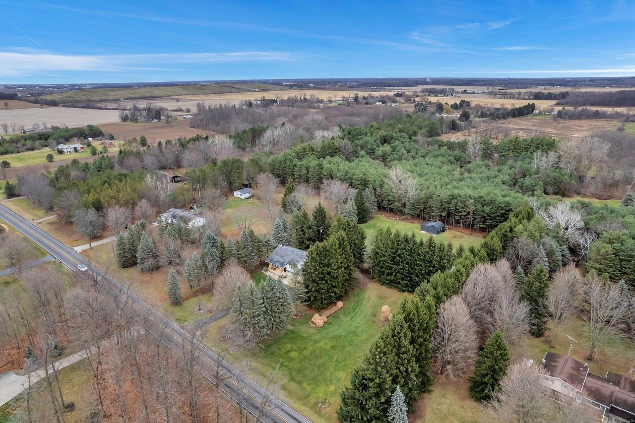 2345 South Durand Road Lennon, MI 48449 - Photo 58 of 62 50095771-57.JPG