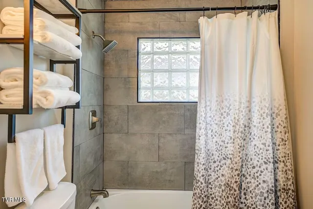 $1,400 | 1330 East Sevier Avenue, Kingsport, TN 37664