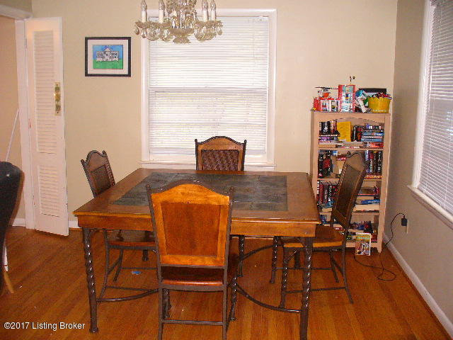 8805 Perry Road Lyndon, KY 40222 - Photo 6 of 17 P1060196