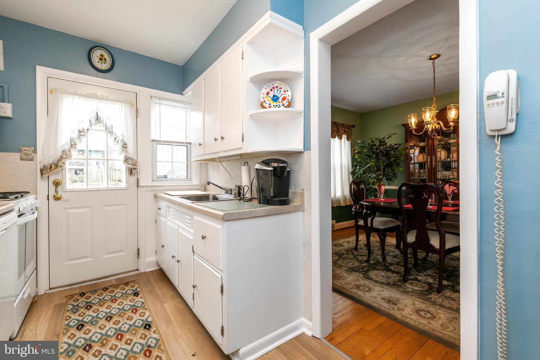 1749 Glen Ridge Road Towson, MD 21286 - Photo 4 of 34