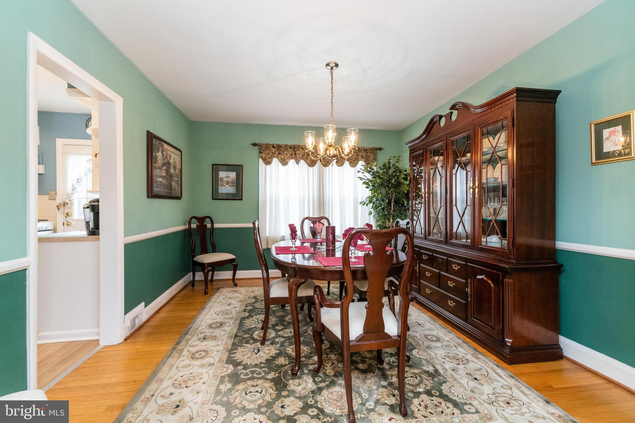 1749 Glen Ridge Road Towson, MD 21286 - Photo 8 of 34