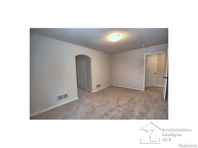 4590 Clifford Road Brighton, MI 48116 - Photo 15 of 20 31273141-15.JPG