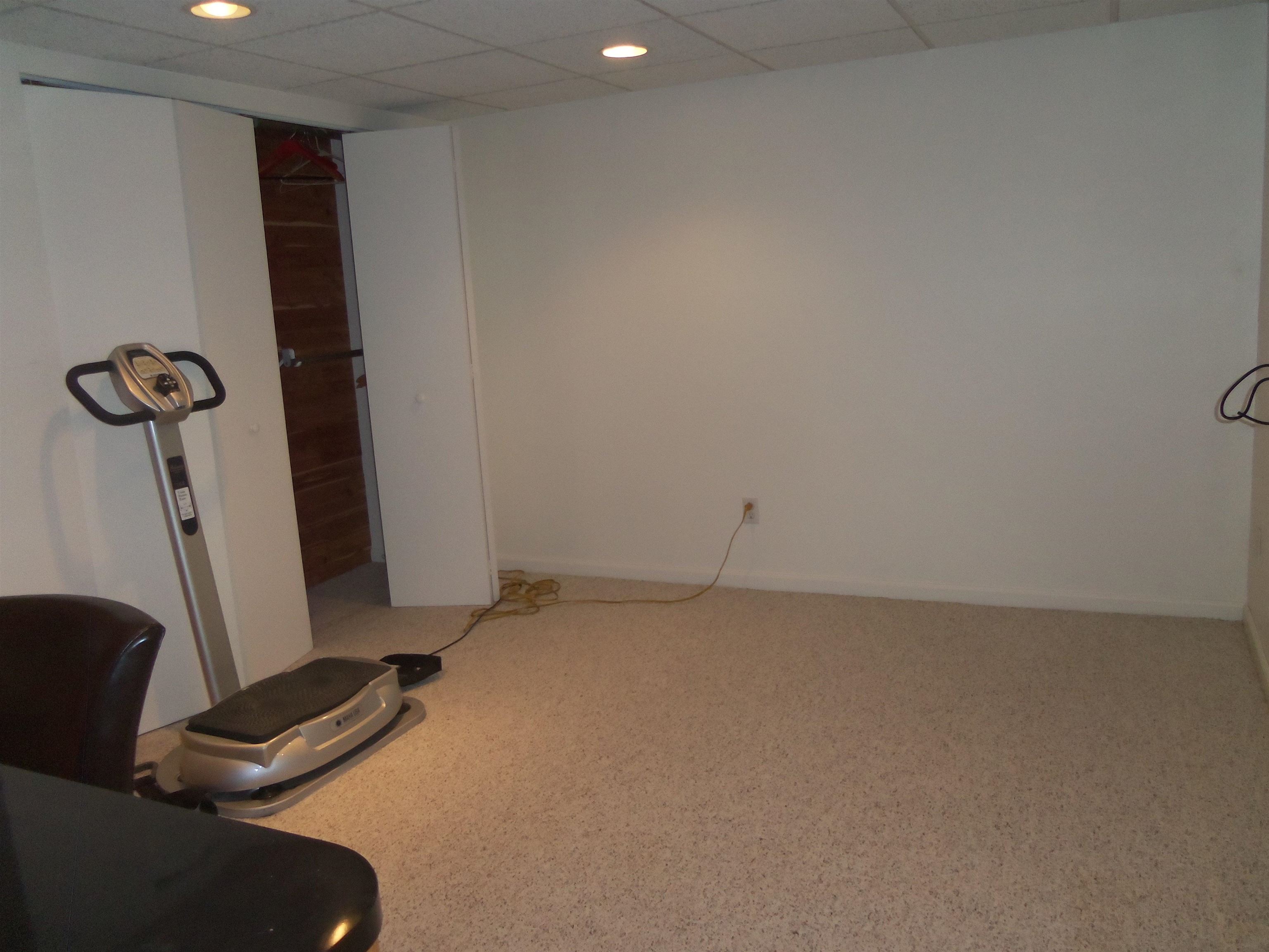 5310 East Carpenter Road Flint, MI 48506 - Photo 43 of 70 LL Office w/cedar closet