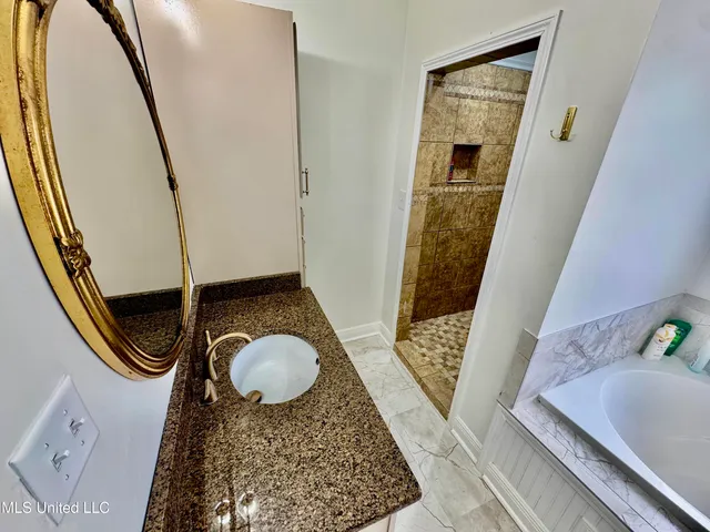 $460,000 | 64 Horseshoe Drive, Merigold, MS 38759