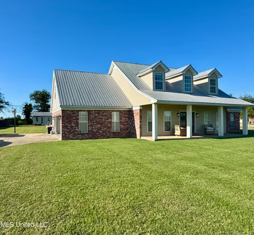 $460,000 | 64 Horseshoe Drive, Merigold, MS 38759