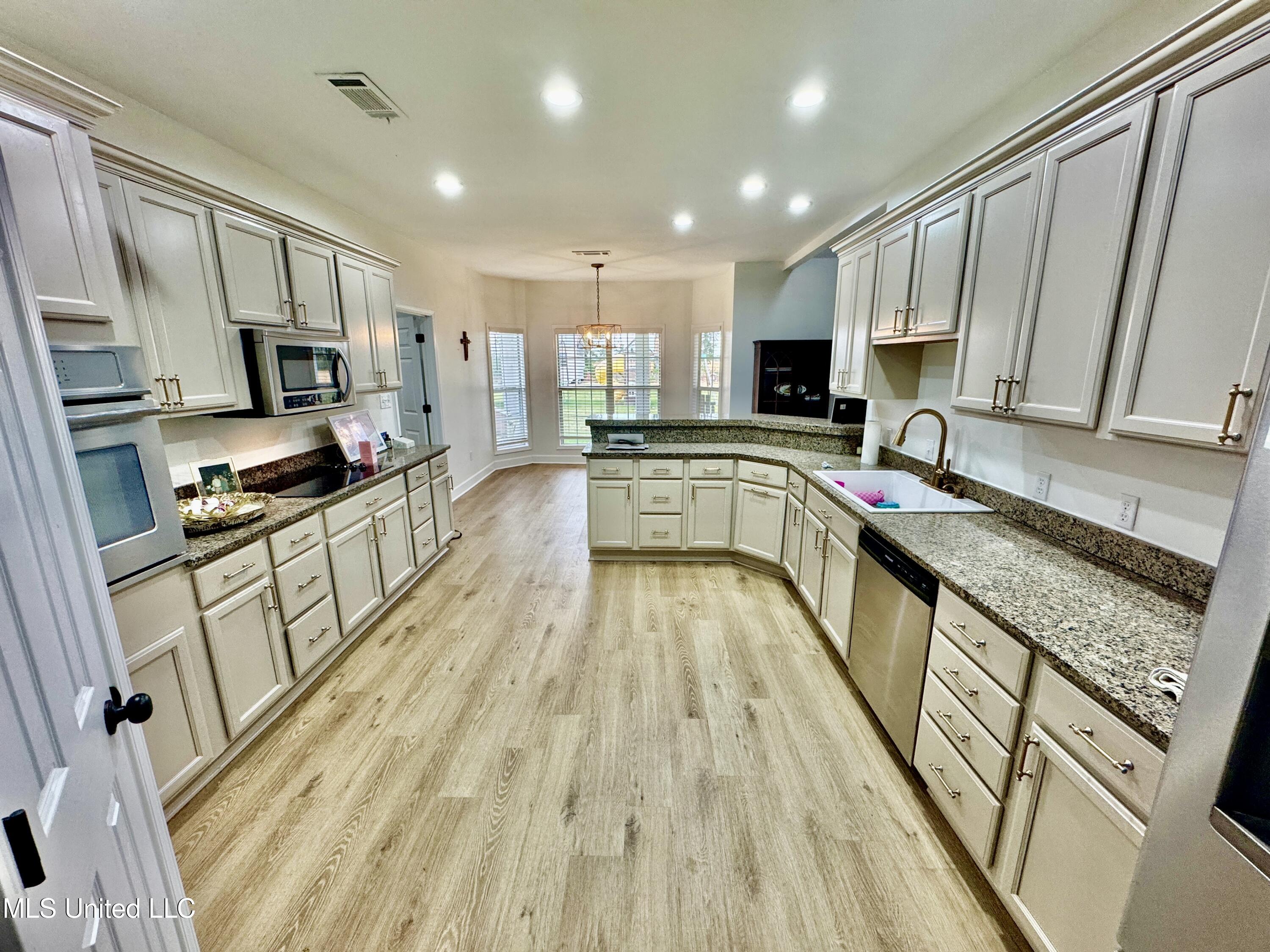 64 Horseshoe Drive Merigold, MS 38759 - Photo 3 of 24 FullSizeRender (10)