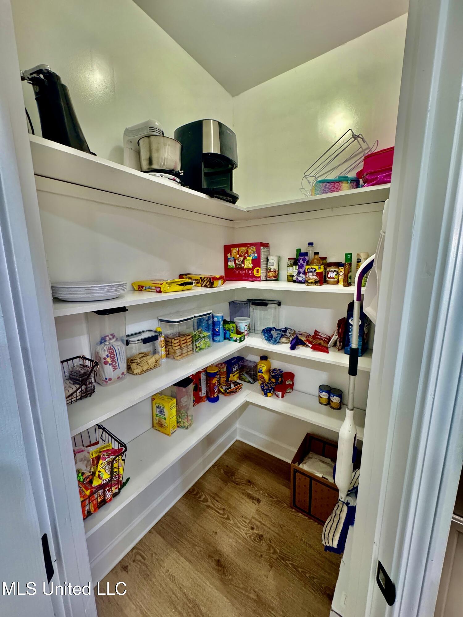 64 Horseshoe Drive Merigold, MS 38759 - Photo 4 of 24 FullSizeRender (9)