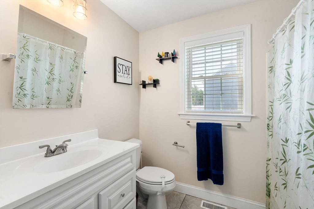 73 Charlotte Furnace Road Wareham, MA 02576 - Photo 16 of 26