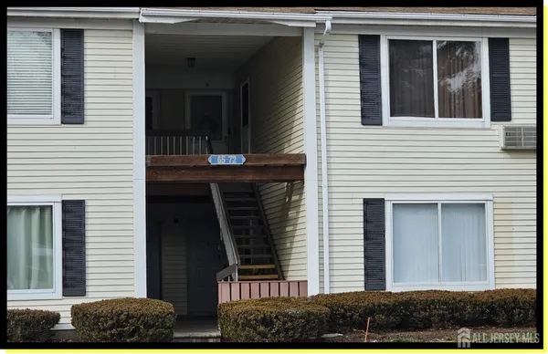 $330,900 | 71 Eton Way, Somerset, NJ 08873