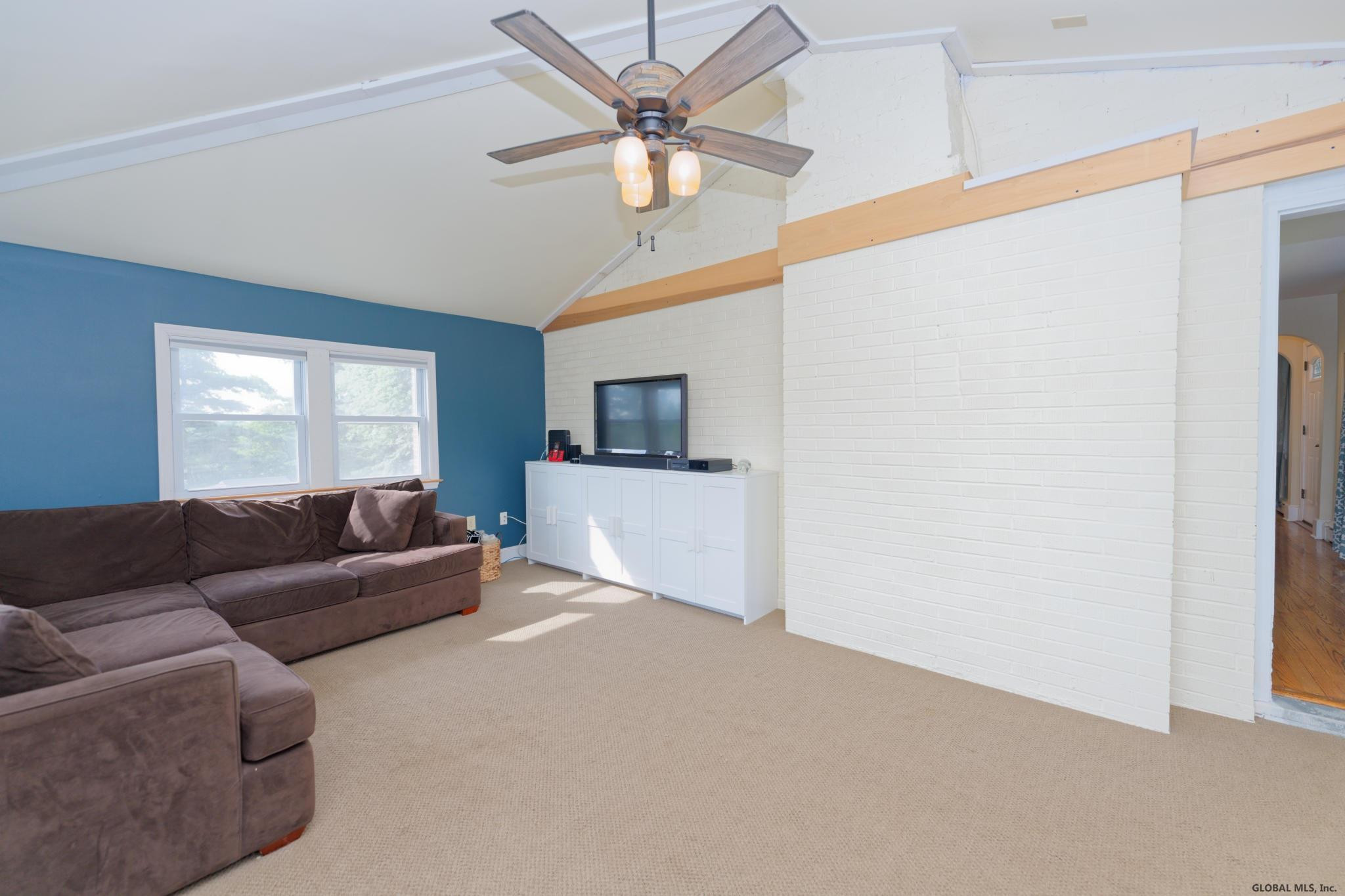 1043 Loudon Road Cohoes, NY 12047 - Photo 17 of 41 Photo 20