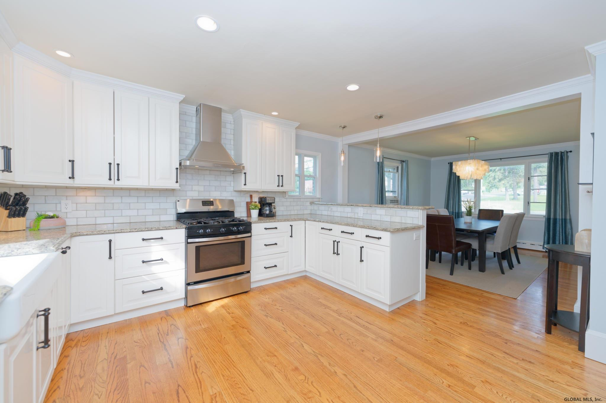 1043 Loudon Road Cohoes, NY 12047 - Photo 6 of 41 Subway tile backsplash