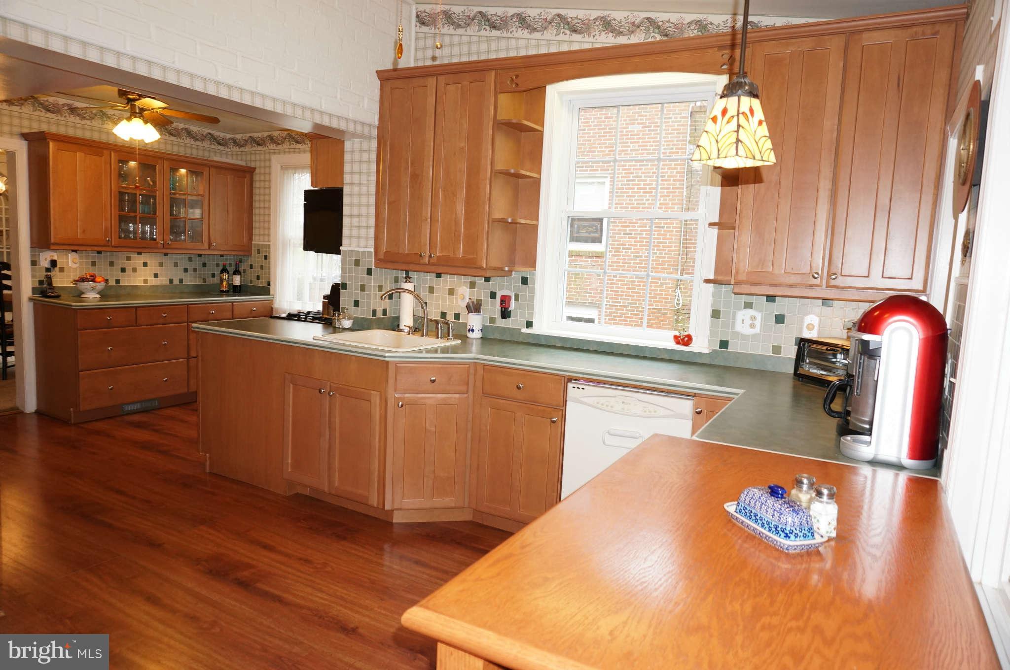 222 Mt De Sales Road Baltimore, MD 21229 - Photo 8 of 19 Kitchen