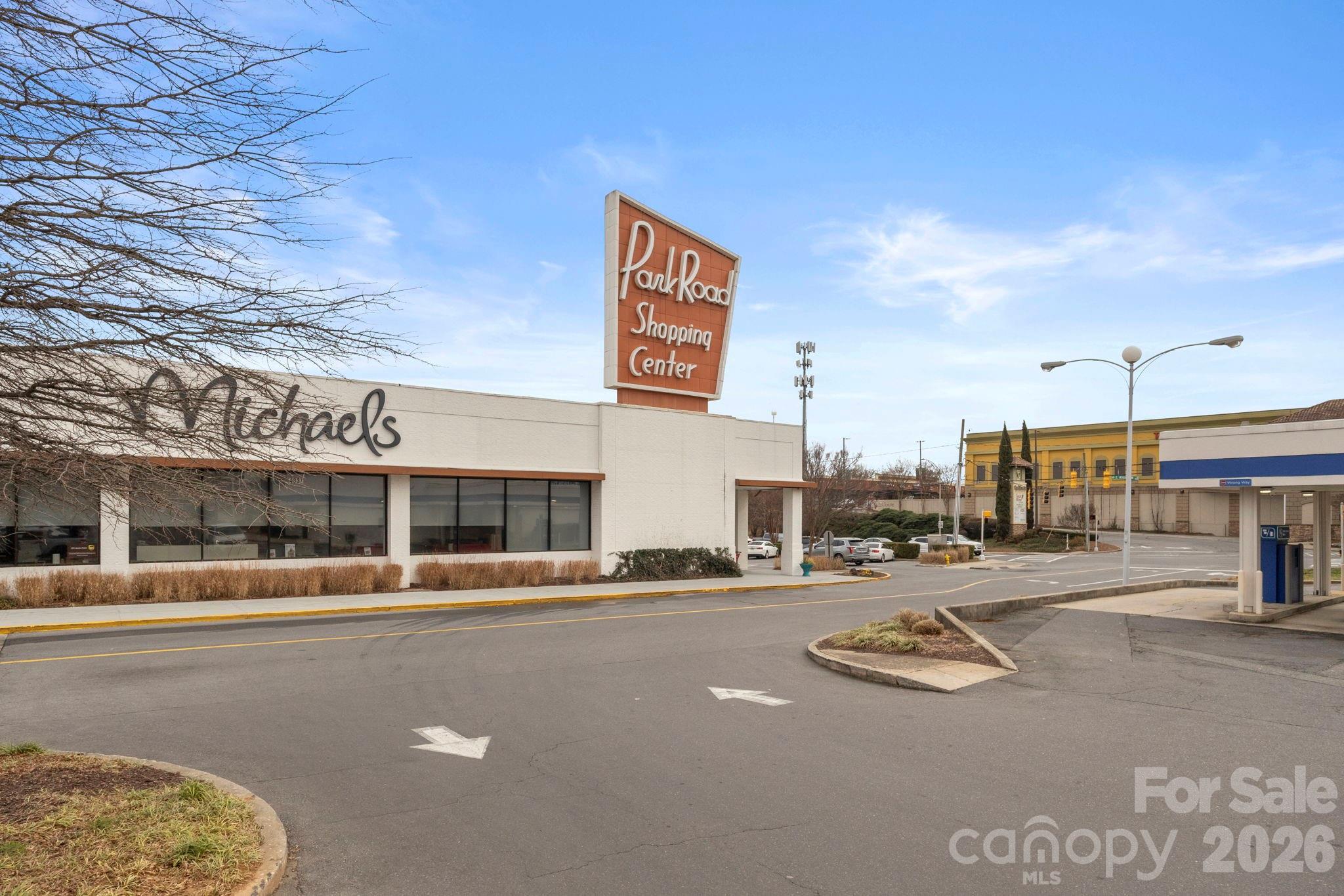 1300 Reece Road, Unit 412 Charlotte, NC 28209 - Photo 38 of 46 Gallery Image 38