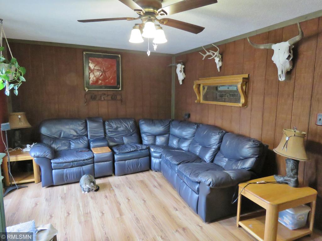 8942 Ivy Road St. Cloud, MN 56301 - Photo 4 of 24 Gallery Image 4
