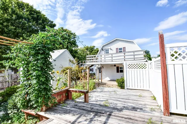 $239,900 | 507 North Spruce Street, Nokomis, IL 62075