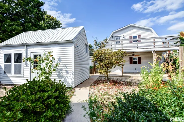 $239,900 | 507 North Spruce Street, Nokomis, IL 62075