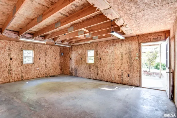 $209,900 | 507 North Spruce Street, Nokomis, IL 62075