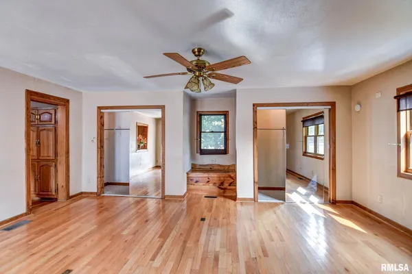$209,900 | 507 North Spruce Street, Nokomis, IL 62075