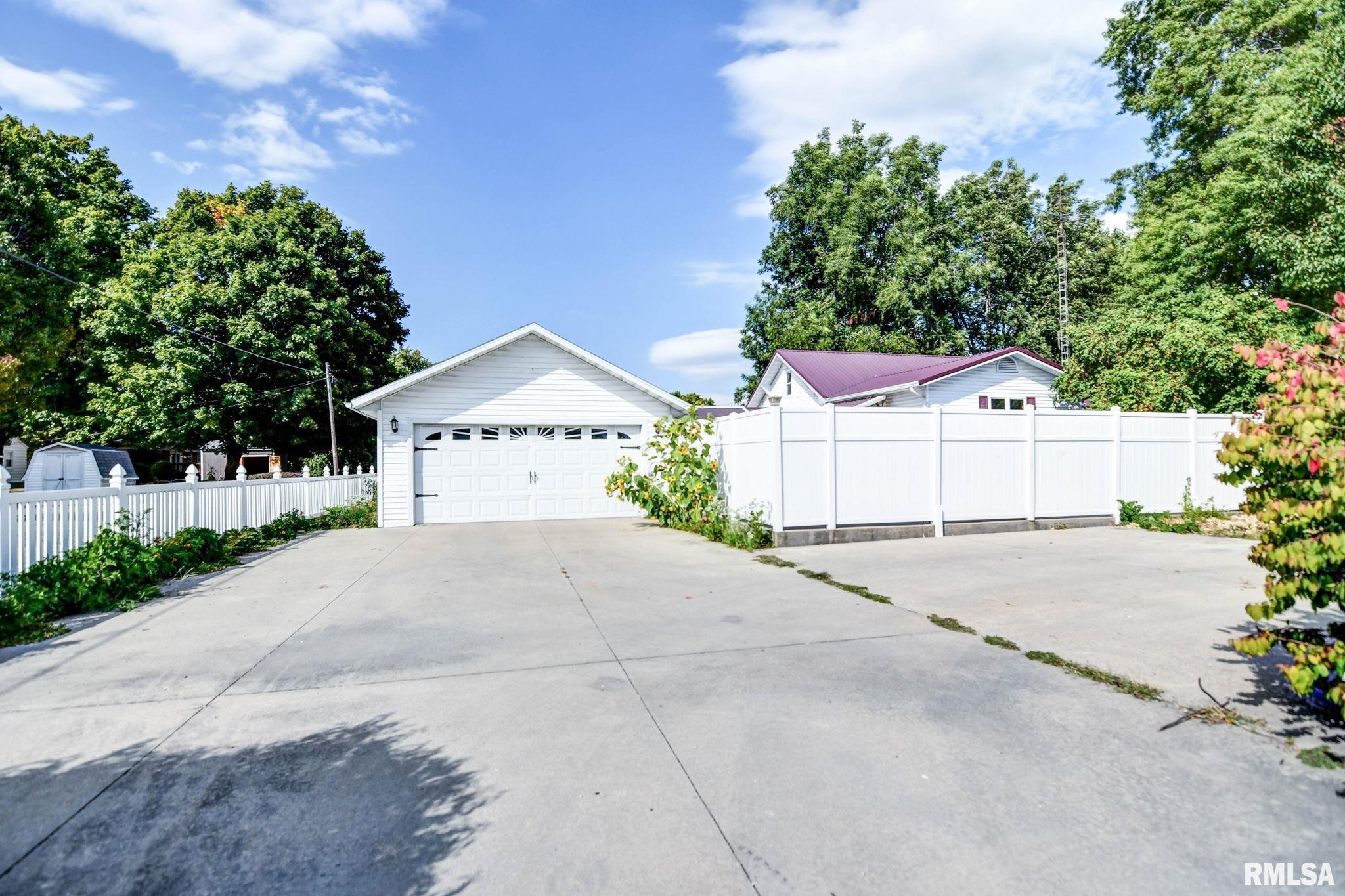 507 North Spruce Street Nokomis, IL 62075 - Photo 38 of 78