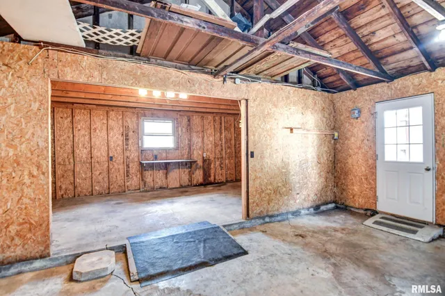 $239,900 | 507 North Spruce Street, Nokomis, IL 62075