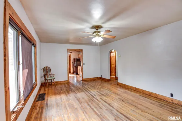 $209,900 | 507 North Spruce Street, Nokomis, IL 62075