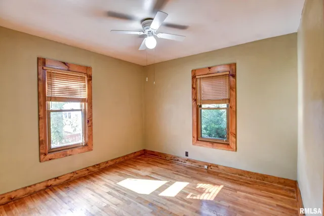 $239,900 | 507 North Spruce Street, Nokomis, IL 62075