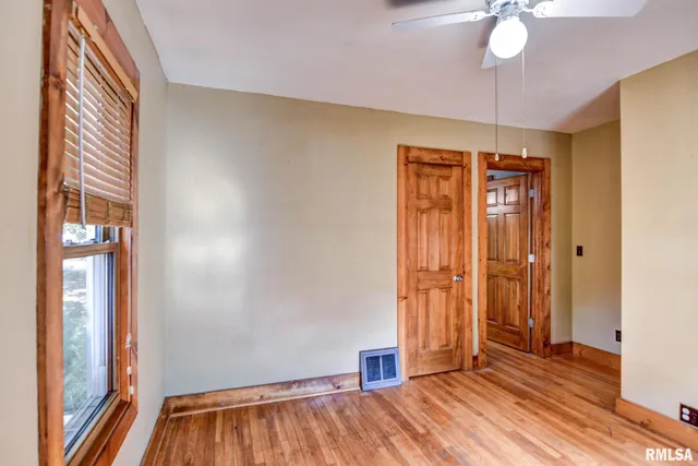 $239,900 | 507 North Spruce Street, Nokomis, IL 62075