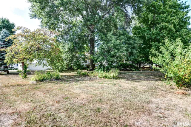 $239,900 | 507 North Spruce Street, Nokomis, IL 62075