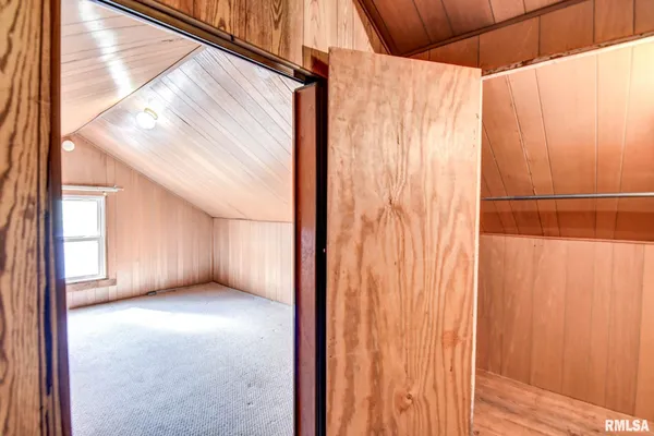 $209,900 | 507 North Spruce Street, Nokomis, IL 62075