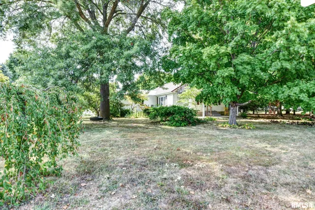 $239,900 | 507 North Spruce Street, Nokomis, IL 62075