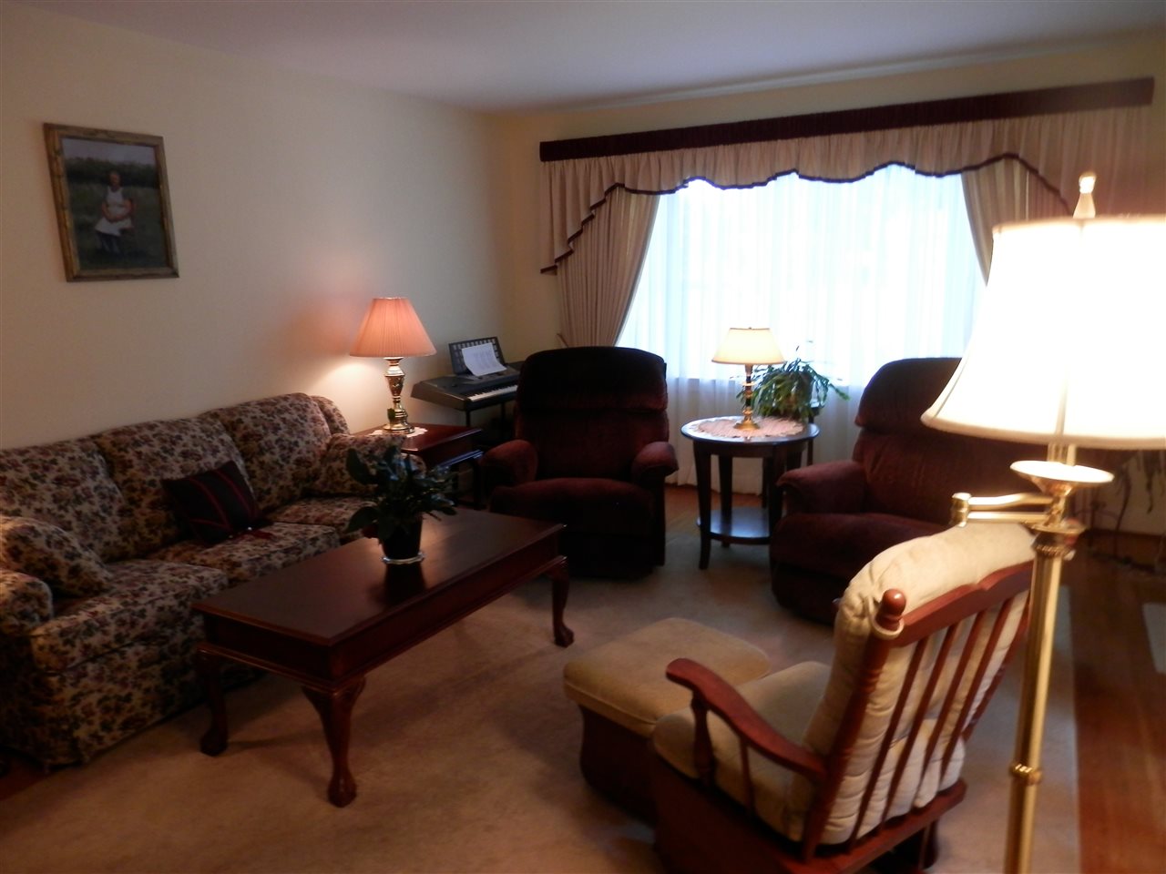 213 Robin Road Waynesboro, VA 22980 - Photo 3 of 43 Gallery Image 3