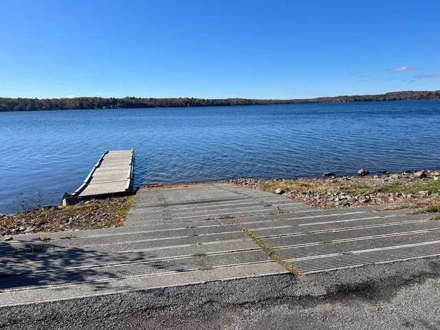 $129,500 | 319 Shore Road, Dexter, ME 04930