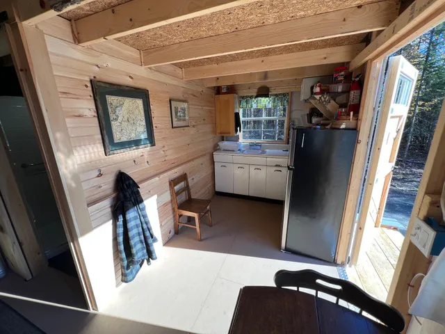 $129,500 | 319 Shore Road, Dexter, ME 04930