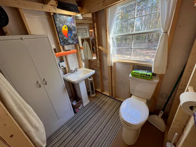 $129,500 | 319 Shore Road, Dexter, ME 04930