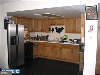 722 Myrtle Avenue Lindenwold, NJ 08021 - Photo 3 of 9 Kitchen