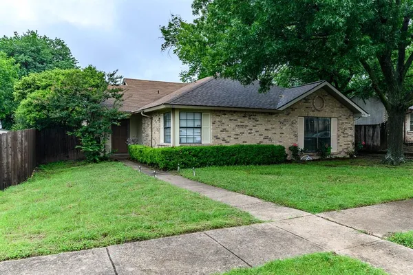$1,600 | 434 Pogue Street, Cedar Hill, TX 75104