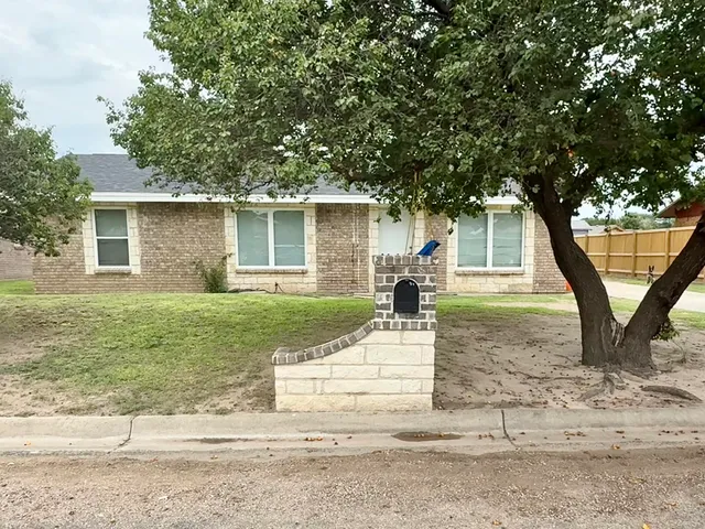 $124,500 | 905 West 9th Street, Muleshoe, TX 79347