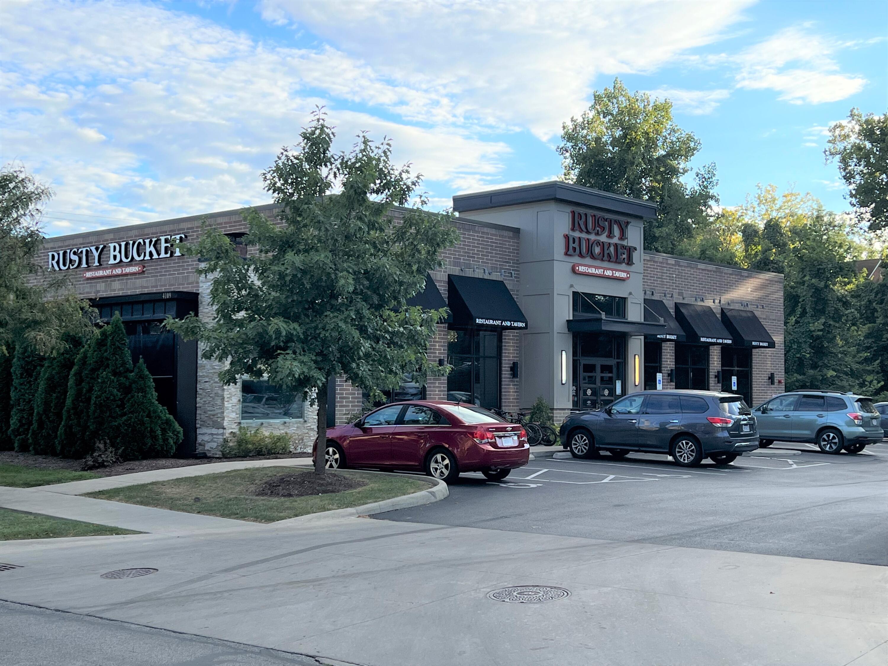 261 Wetmore Road Columbus, OH 43214 - Photo 35 of 38 Rusty Bucket Restaurant (2)