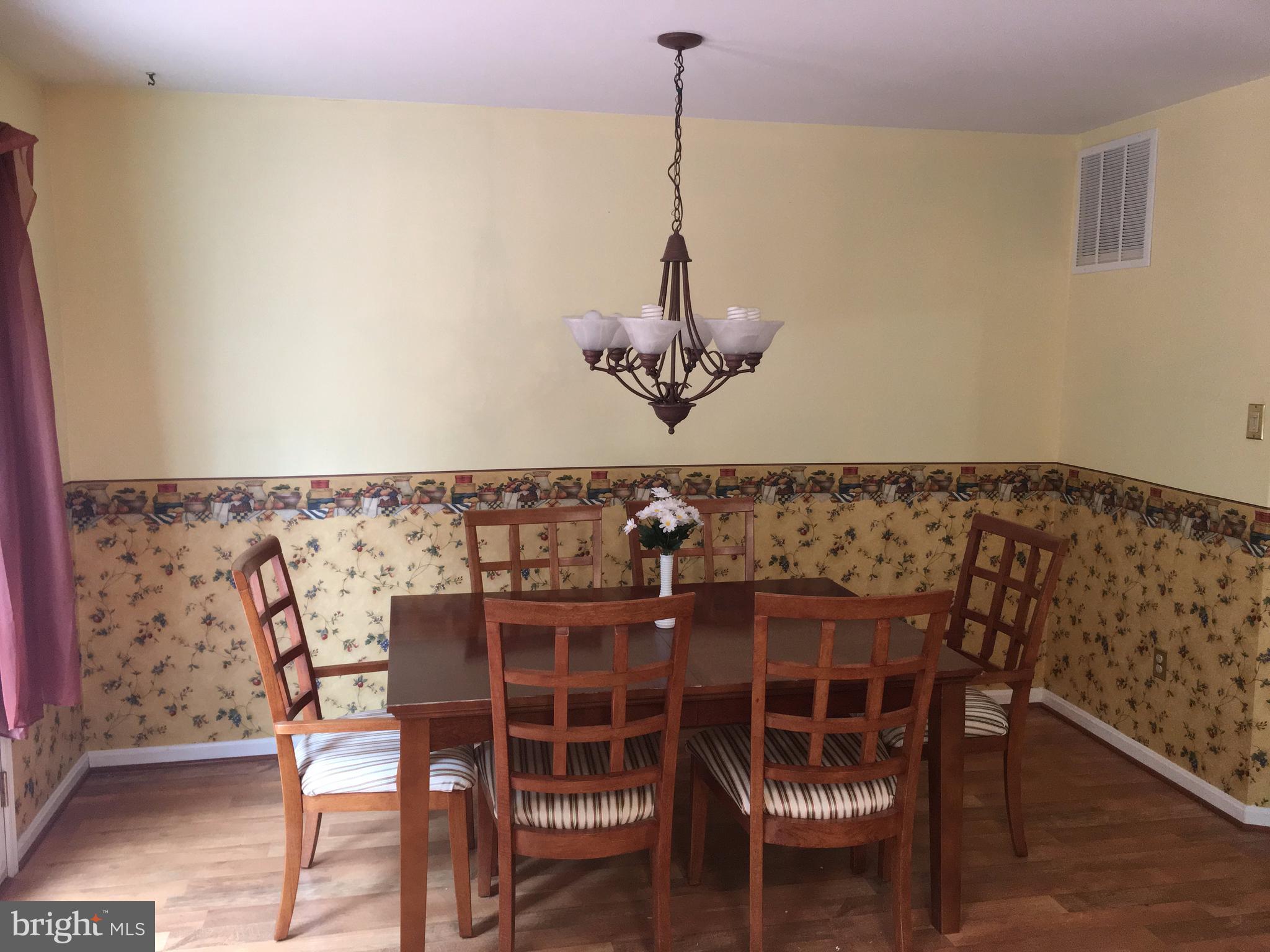 8679 Ridge Road Ellicott City, MD 21043 - Photo 6 of 21 Kitchen/dining room