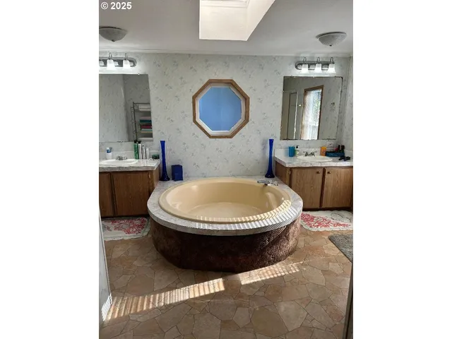 $199,900 | 96465 Coverdell Road, Unit 20, Brookings, OR 97415