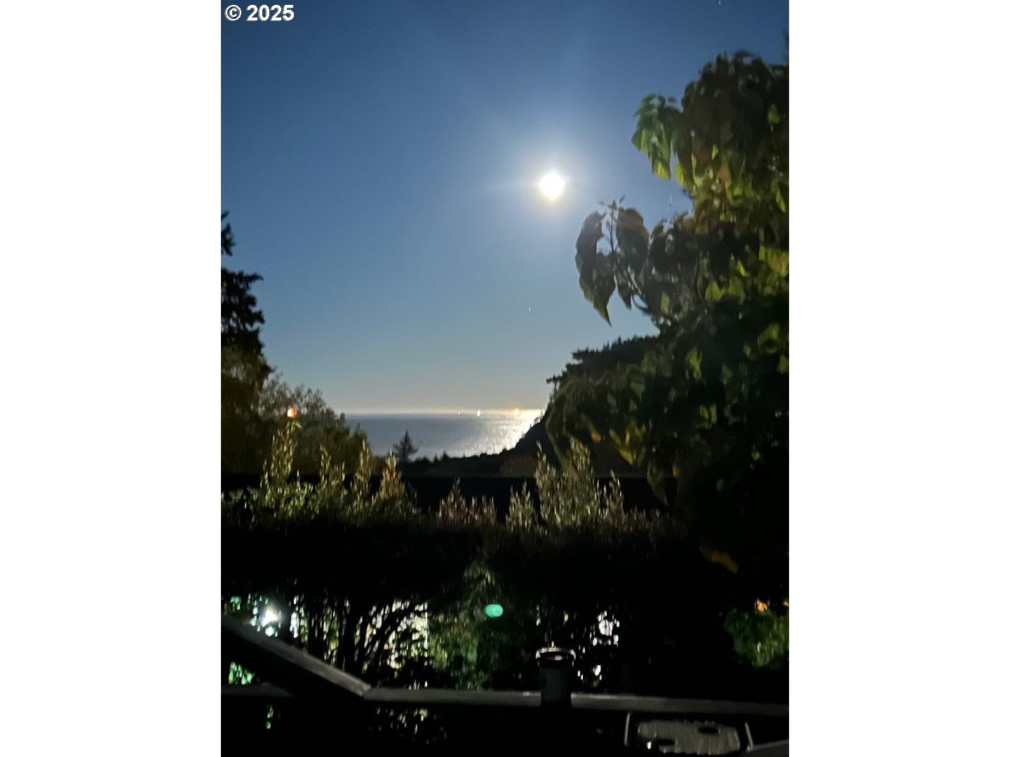 96465 Coverdell Road, Unit 20 Brookings, OR 97415 - Photo 2 of 21 a view of a entryway