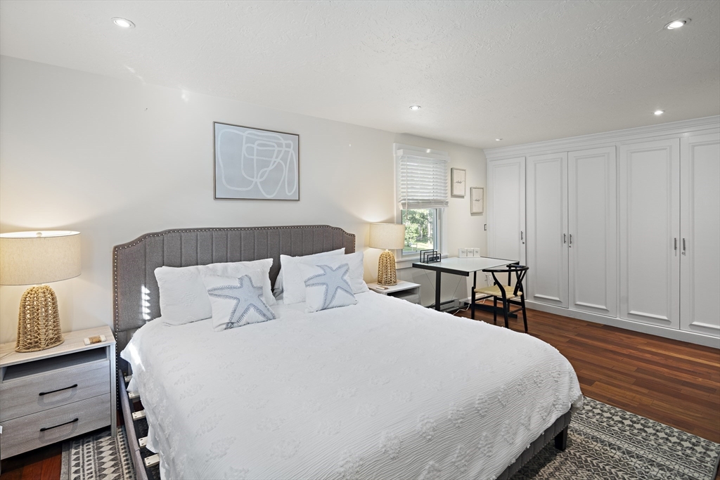 5 Farm Path Road Oak Bluffs, MA 02557 - Photo 17 of 28 Gallery Image 17