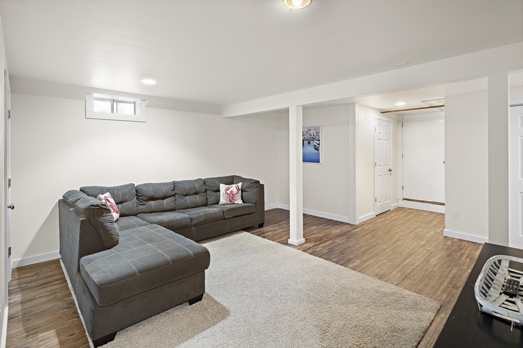 5 Farm Path Road Oak Bluffs, MA 02557 - Photo 22 of 28 Gallery Image 22