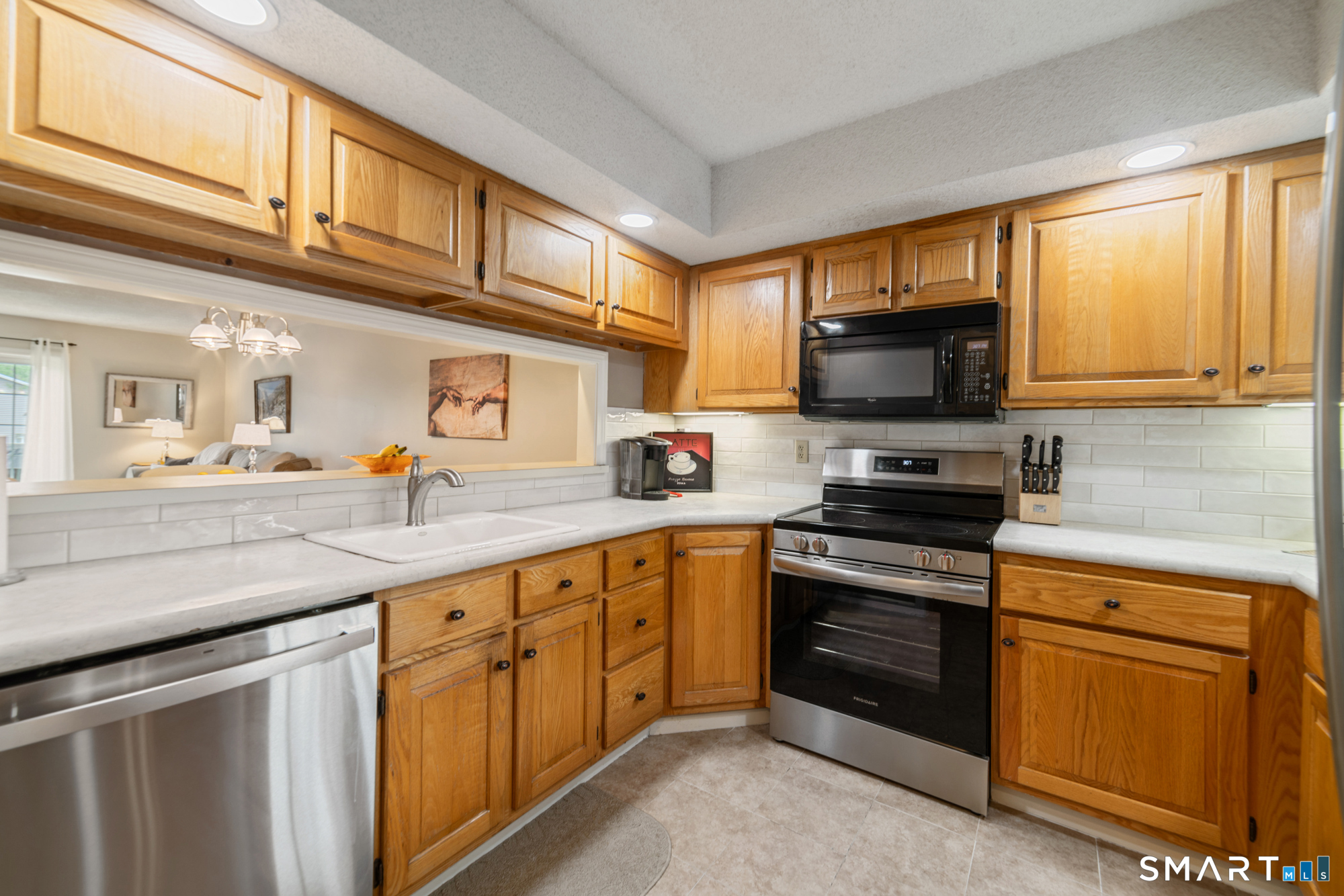791 Long Hill Road, Unit E Middletown, CT 06457 - Photo 4 of 40