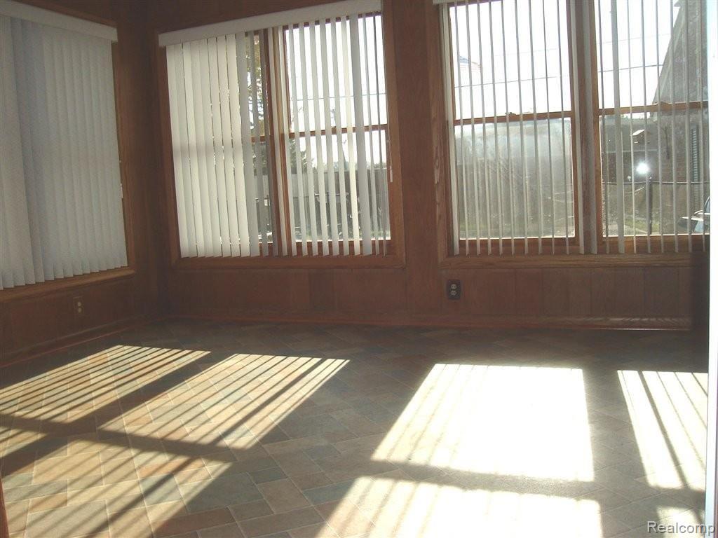 451 Maison Road Grosse Pointe, MI 48236 - Photo 13 of 27 Maison 451 018.JPG