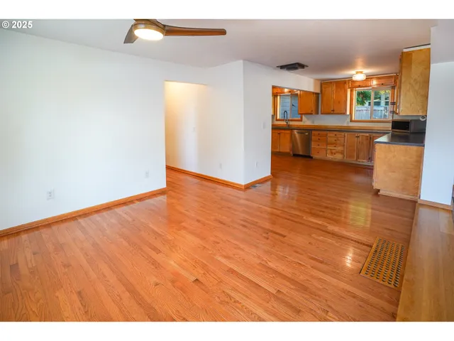 $535,000 | 854 North Baldwin Street, Portland, OR 97217