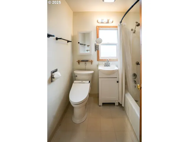 $535,000 | 854 North Baldwin Street, Portland, OR 97217