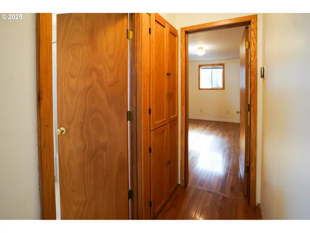 $535,000 | 854 North Baldwin Street, Portland, OR 97217