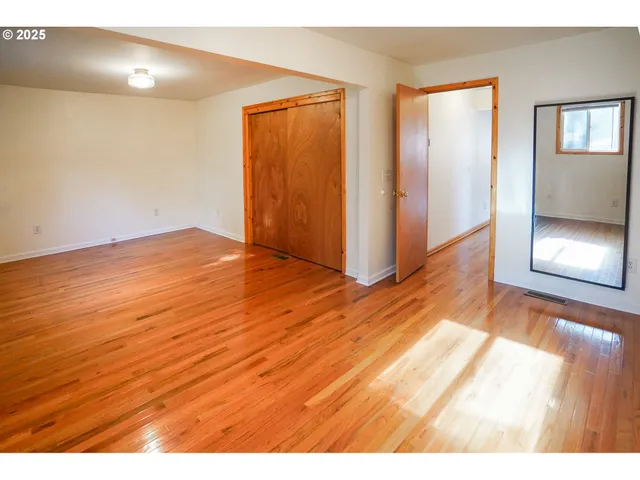 $535,000 | 854 North Baldwin Street, Portland, OR 97217